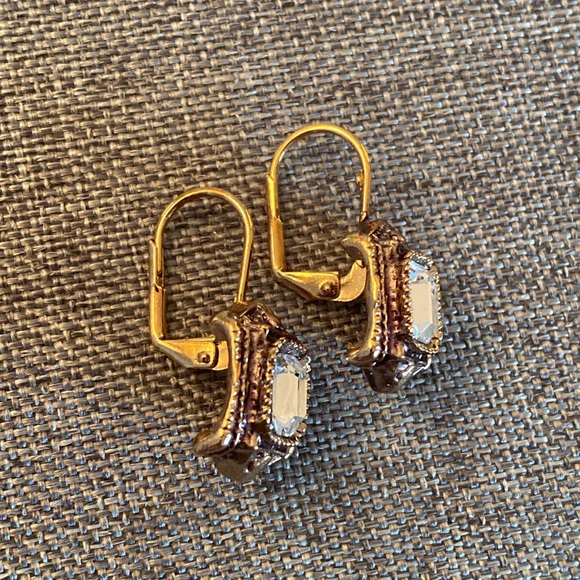 Antique-look Gold/Rhinestone Earrings - Picture 2 of 4